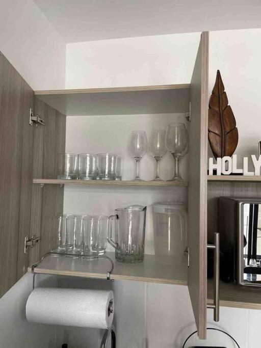 Lovely 1 Bedroom Unit With Free Parking Modra Zone 4 危地马拉 外观 照片