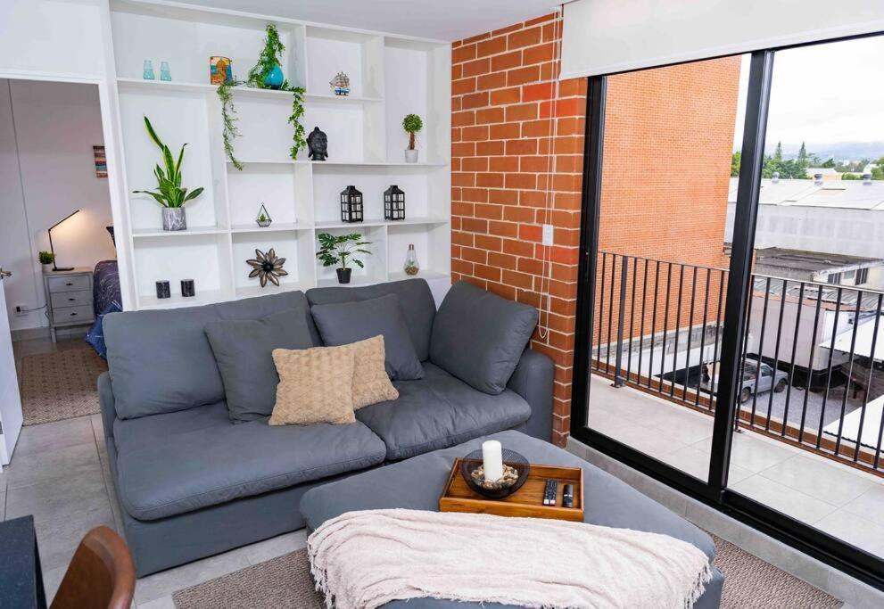 Lovely 1 Bedroom Unit With Free Parking Modra Zone 4 危地马拉 外观 照片